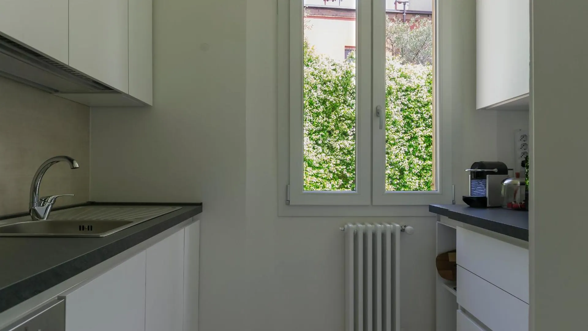 Apartment Amos - 5 Minutes From Piazza Maggiore Bologna 0*,